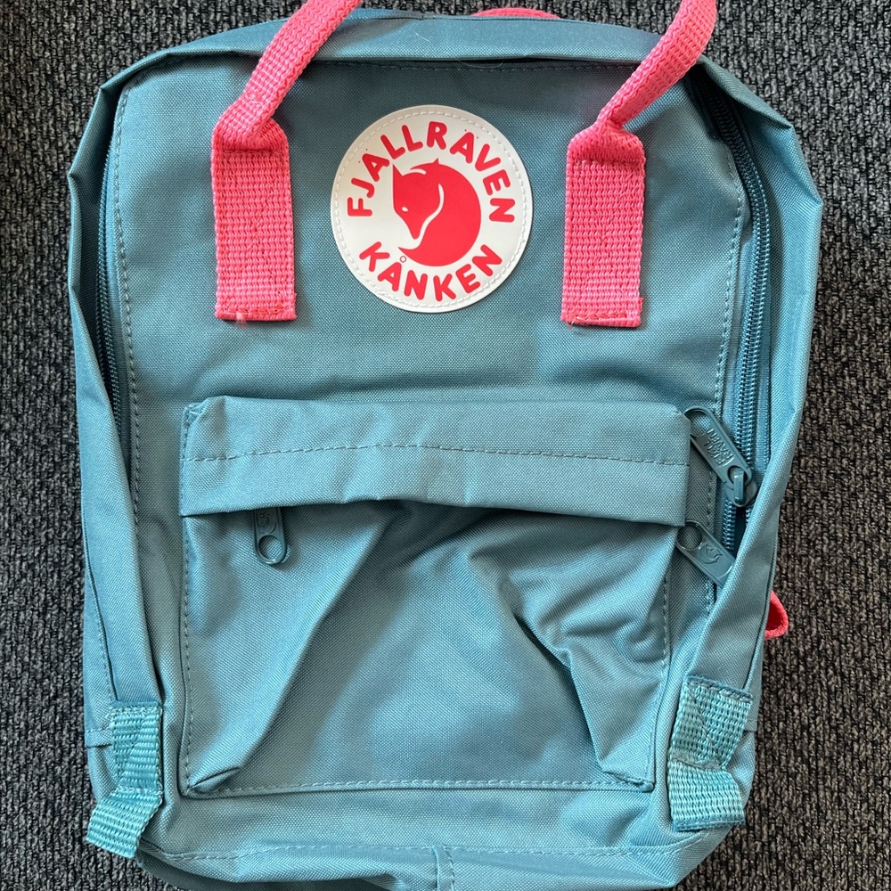 Fjallraven Kanken Mini Backpack
